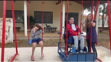 balanço cadeirante.jpg